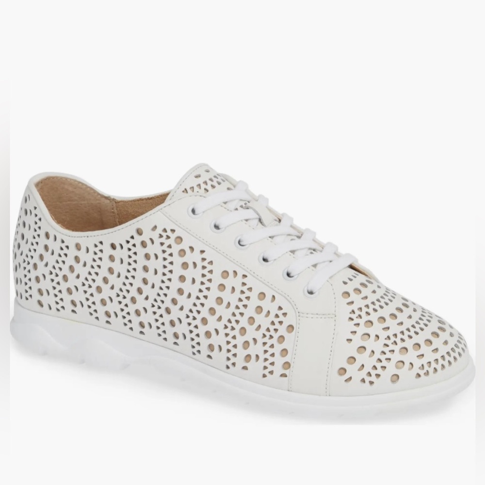 Vaneli NIB Laren Perforated White Leather Sneaker